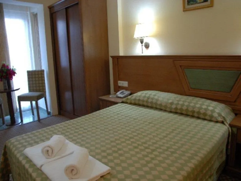 Eken Resort Hotel Bodrum 4*,